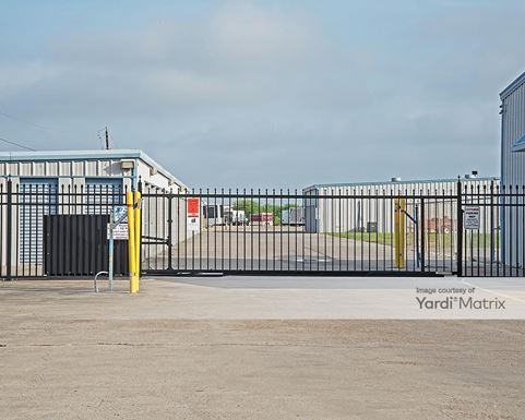 Source URL: https://cdnsc.rentcafe.com/dmslivecafe/3/1081620/1081620-1-5.jpg?width=-1&height=385&quality=80