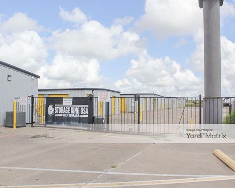 Source URL: https://cdnsc.rentcafe.com/dmslivecafe/3/1081621/1081621-1-6.jpg?width=-1&height=385&quality=80