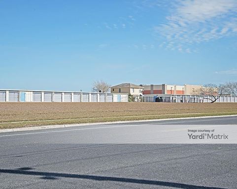 Source URL: https://cdnsc.rentcafe.com/dmslivecafe/3/1081637/1081637-1-2.jpg?width=-1&height=385&quality=80