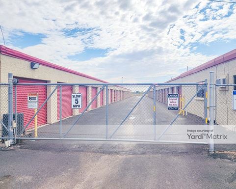 Source URL: https://cdnsc.rentcafe.com/dmslivecafe/3/1081645/1081645-1-6.jpg?width=-1&height=385&quality=80