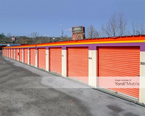 Source URL: https://cdnsc.rentcafe.com/dmslivecafe/3/1081680/1081680-1-3.jpg?width=-1&height=385&quality=80