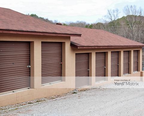 Source URL: https://cdnsc.rentcafe.com/dmslivecafe/3/1081684/1081684-1-5.jpg?width=-1&height=385&quality=80