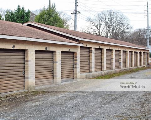 Source URL: https://cdnsc.rentcafe.com/dmslivecafe/3/1081688/1081688-1-5.jpg?width=-1&height=385&quality=80