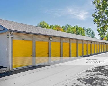 Storage Units for Rent available at 3942 Youngstown Road SE, Warren, OH 44484