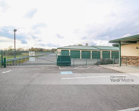 Source URL: https://cdnsc.rentcafe.com/dmslivecafe/3/1081744/1081744-1-5.jpg?width=-1&height=385&quality=80