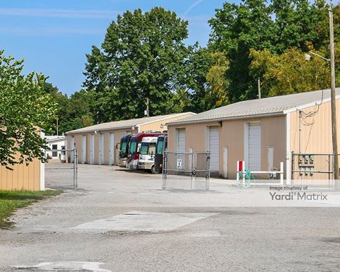 Source URL: https://cdnsc.rentcafe.com/dmslivecafe/3/1081793/1081793-1-5.jpg?width=-1&height=385&quality=80