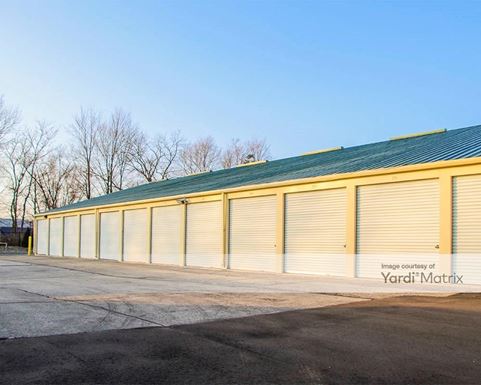 Source URL: https://cdnsc.rentcafe.com/dmslivecafe/3/1081796/1081796-1-5.jpg?width=-1&height=385&quality=80