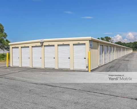 Source URL: https://cdnsc.rentcafe.com/dmslivecafe/3/1081796/1081796-1-6.jpg?width=-1&height=385&quality=80