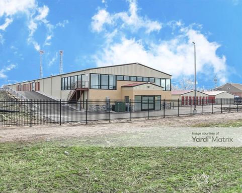 Source URL: https://cdnsc.rentcafe.com/dmslivecafe/3/1081804/1081804-1-3.jpg?width=-1&height=385&quality=80