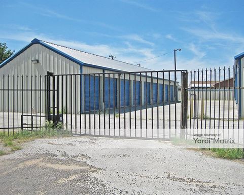 Source URL: https://cdnsc.rentcafe.com/dmslivecafe/3/1081810/1081810-1-4.jpg?width=-1&height=385&quality=80