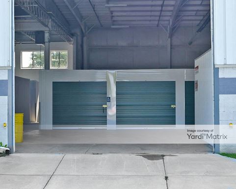 Source URL: https://cdnsc.rentcafe.com/dmslivecafe/3/1081861/1081861-1-5.jpg?width=-1&height=385&quality=80