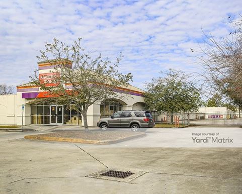 Source URL: https://cdnsc.rentcafe.com/dmslivecafe/3/1081879/1081879-1-4.jpg?width=-1&height=385&quality=80