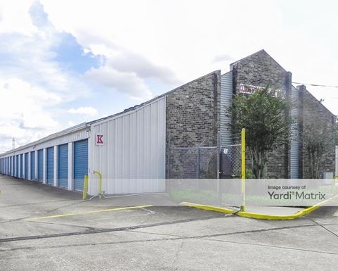 Source URL: https://cdnsc.rentcafe.com/dmslivecafe/3/1081886/1081886-1-4.jpg?width=-1&height=385&quality=80