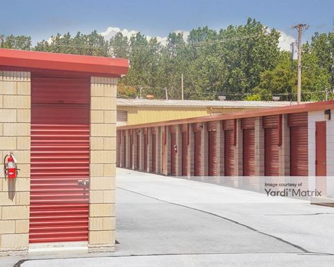 Source URL: https://cdnsc.rentcafe.com/dmslivecafe/3/1081898/1081898-1-5.jpg?width=-1&height=385&quality=80