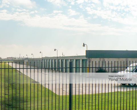 Source URL: https://cdnsc.rentcafe.com/dmslivecafe/3/1081907/1081907-1-3.jpg?width=-1&height=385&quality=80