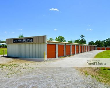 Storage Units for Rent available at 33 Ragstone Drive, Arab, AL 35016