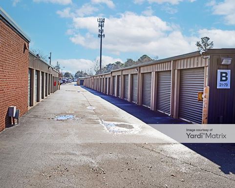 Source URL: https://cdnsc.rentcafe.com/dmslivecafe/3/1081923/1081923-1-4.jpg?width=-1&height=385&quality=80