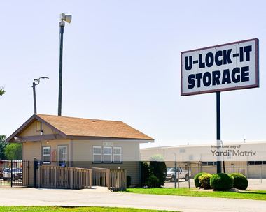 Storage Units for Rent available at 360 Celtic Drive, Madison, AL 35758