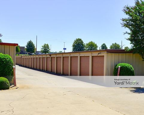 Source URL: https://cdnsc.rentcafe.com/dmslivecafe/3/1081930/1081930-1-4.jpg?width=-1&height=385&quality=80