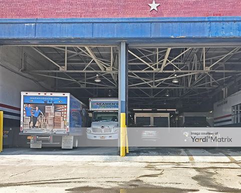 Source URL: https://cdnsc.rentcafe.com/dmslivecafe/3/1081947/1081947-1-5.jpg?width=-1&height=385&quality=80