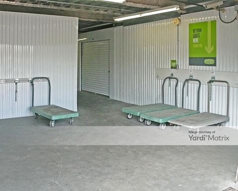 Source URL: https://cdnsc.rentcafe.com/dmslivecafe/3/1081959/1081959-1-4.jpg?width=-1&height=385&quality=80