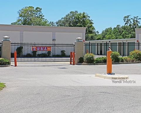 Source URL: https://cdnsc.rentcafe.com/dmslivecafe/3/1082000/1082000-1-3.jpg?width=-1&height=385&quality=80