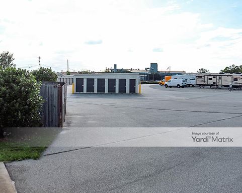 Source URL: https://cdnsc.rentcafe.com/dmslivecafe/3/1082019/1082019-1-4.jpg?width=-1&height=385&quality=80