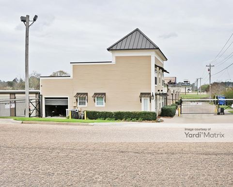 Source URL: https://cdnsc.rentcafe.com/dmslivecafe/3/1082083/1082083-1-4.jpg?width=-1&height=385&quality=80