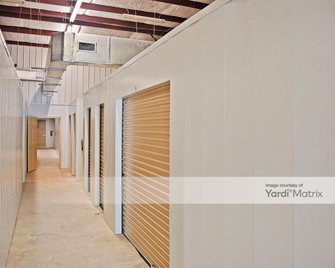 Source URL: https://cdnsc.rentcafe.com/dmslivecafe/3/1082109/1082109-1-5.jpg?width=-1&height=385&quality=80