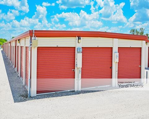 Source URL: https://cdnsc.rentcafe.com/dmslivecafe/3/1082156/1082156-1-4.jpg?width=-1&height=385&quality=80