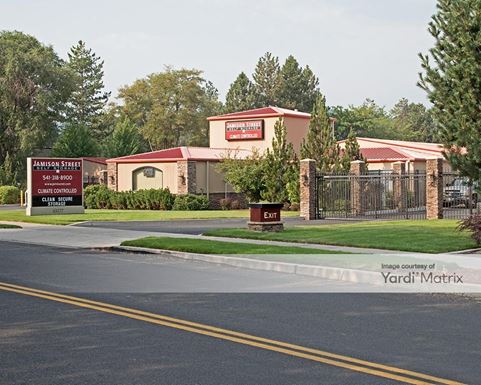 Source URL: https://cdnsc.rentcafe.com/dmslivecafe/3/1082172/1082172-1-2.jpg?width=-1&height=385&quality=80