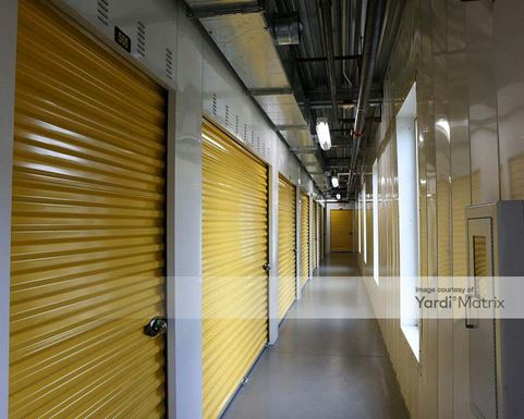 Source URL: https://cdnsc.rentcafe.com/dmslivecafe/3/1082211/1082211-1-5.jpg?width=-1&height=385&quality=80