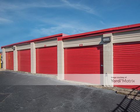 Source URL: https://cdnsc.rentcafe.com/dmslivecafe/3/1082261/1082261-1-3.jpg?width=-1&height=385&quality=80