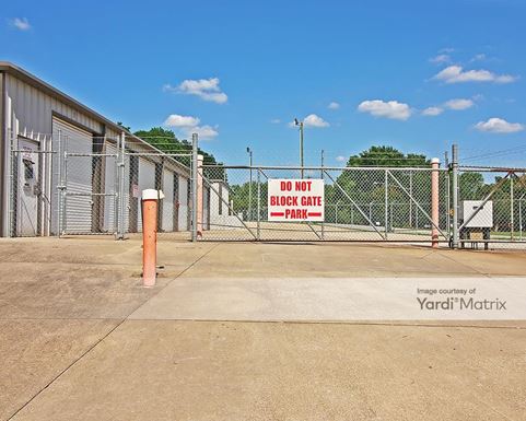 Source URL: https://cdnsc.rentcafe.com/dmslivecafe/3/1082297/1082297-1-2.jpg?width=-1&height=385&quality=80