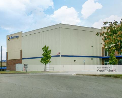 Source URL: https://cdnsc.rentcafe.com/dmslivecafe/3/1082437/1082437-1-5.jpg?width=-1&height=385&quality=80