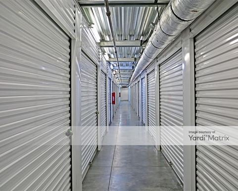 Source URL: https://cdnsc.rentcafe.com/dmslivecafe/3/1082472/1082472-1-5.jpg?width=-1&height=385&quality=80