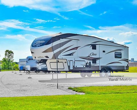 Source URL: https://cdnsc.rentcafe.com/dmslivecafe/3/1082473/1082473-1-2.jpg?width=-1&height=385&quality=80