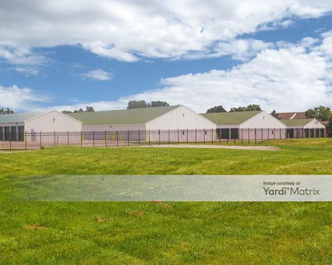 Source URL: https://cdnsc.rentcafe.com/dmslivecafe/3/1082525/1082525-1-4.jpg?width=-1&height=385&quality=80