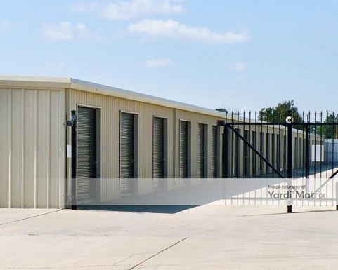 Source URL: https://cdnsc.rentcafe.com/dmslivecafe/3/1082536/1082536-1-2.jpg?width=-1&height=385&quality=80