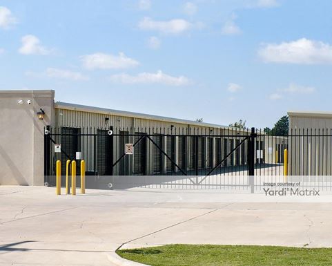 Source URL: https://cdnsc.rentcafe.com/dmslivecafe/3/1082536/1082536-1-5.jpg?width=-1&height=385&quality=80