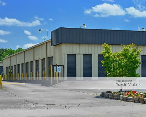 Source URL: https://cdnsc.rentcafe.com/dmslivecafe/3/1082540/1082540-1-5.jpg?width=-1&height=385&quality=80