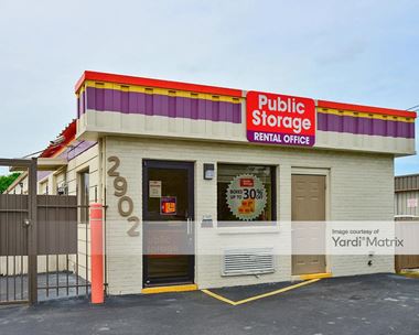 Storage Units for Rent available at 2902 Drake Avenue SW, Huntsville, AL 35805