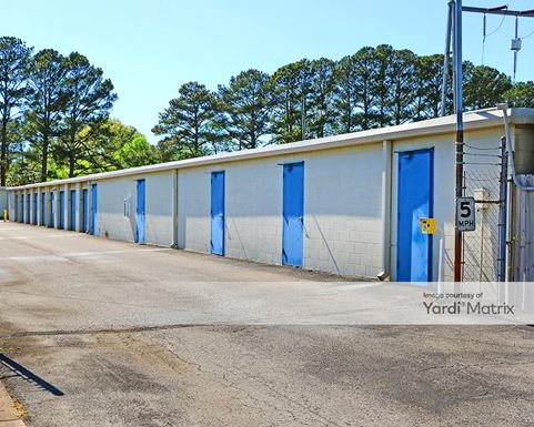 Source URL: https://cdnsc.rentcafe.com/dmslivecafe/3/1082552/1082552-1-5.jpg?width=-1&height=385&quality=80