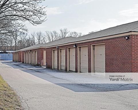 Source URL: https://cdnsc.rentcafe.com/dmslivecafe/3/1082575/1082575-1-4.jpg?width=-1&height=385&quality=80