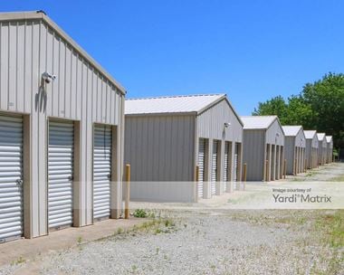 Storage Units for Rent available at 4801 East County Road 67, Chesterfield, IN 46017