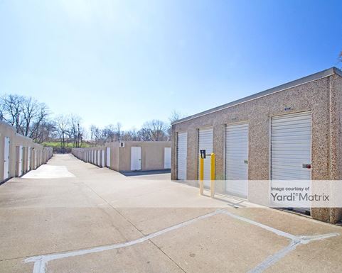 Source URL: https://cdnsc.rentcafe.com/dmslivecafe/3/1082616/1082616-1-2.jpg?width=-1&height=385&quality=80