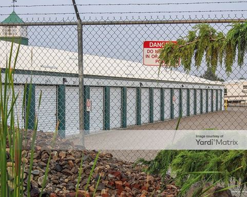 Source URL: https://cdnsc.rentcafe.com/dmslivecafe/3/1082647/1082647-1-2.jpg?width=-1&height=385&quality=80