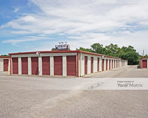 Source URL: https://cdnsc.rentcafe.com/dmslivecafe/3/1082673/1082673-1-3.jpg?width=-1&height=385&quality=80