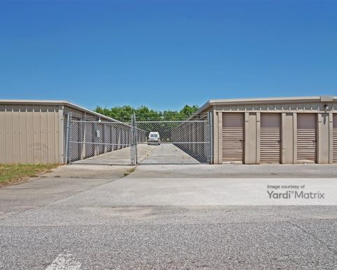 Source URL: https://cdnsc.rentcafe.com/dmslivecafe/3/1082687/1082687-1-5.jpg?width=-1&height=385&quality=80