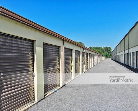 Source URL: https://cdnsc.rentcafe.com/dmslivecafe/3/1082705/1082705-1-4.jpg?width=-1&height=385&quality=80